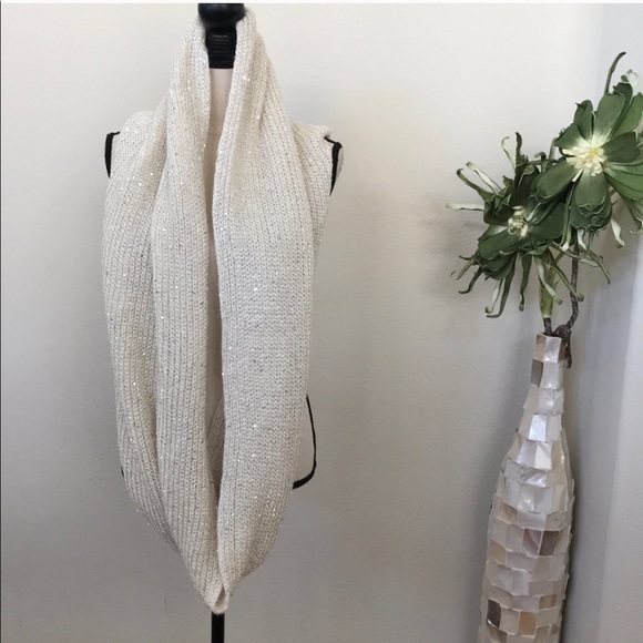 Sequin HM infinity scarf - Picture 2 of 6